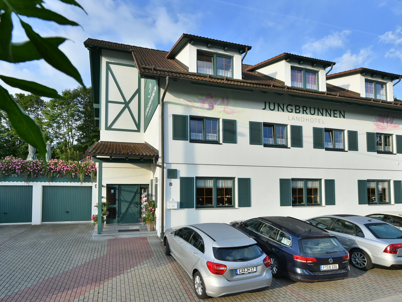 Außenansicht Landhotel Jungbrunnen